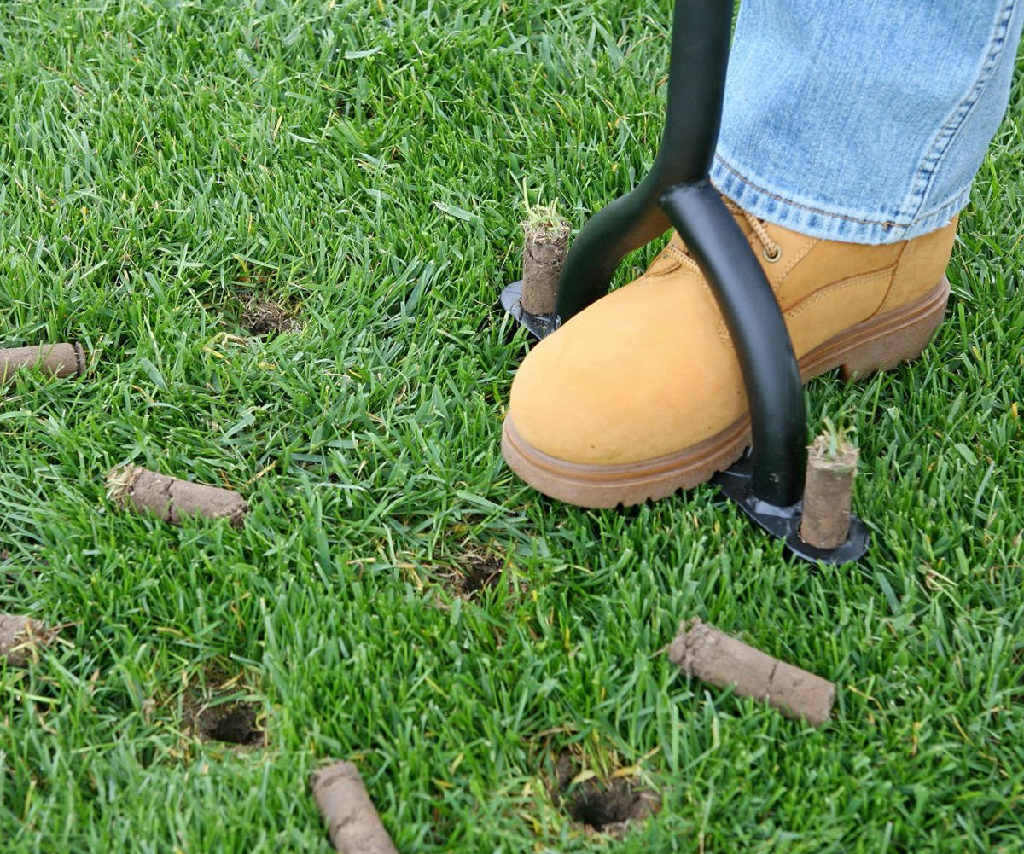 Top 5 Reasons Why You Should Get Work Boots for Landscaping
